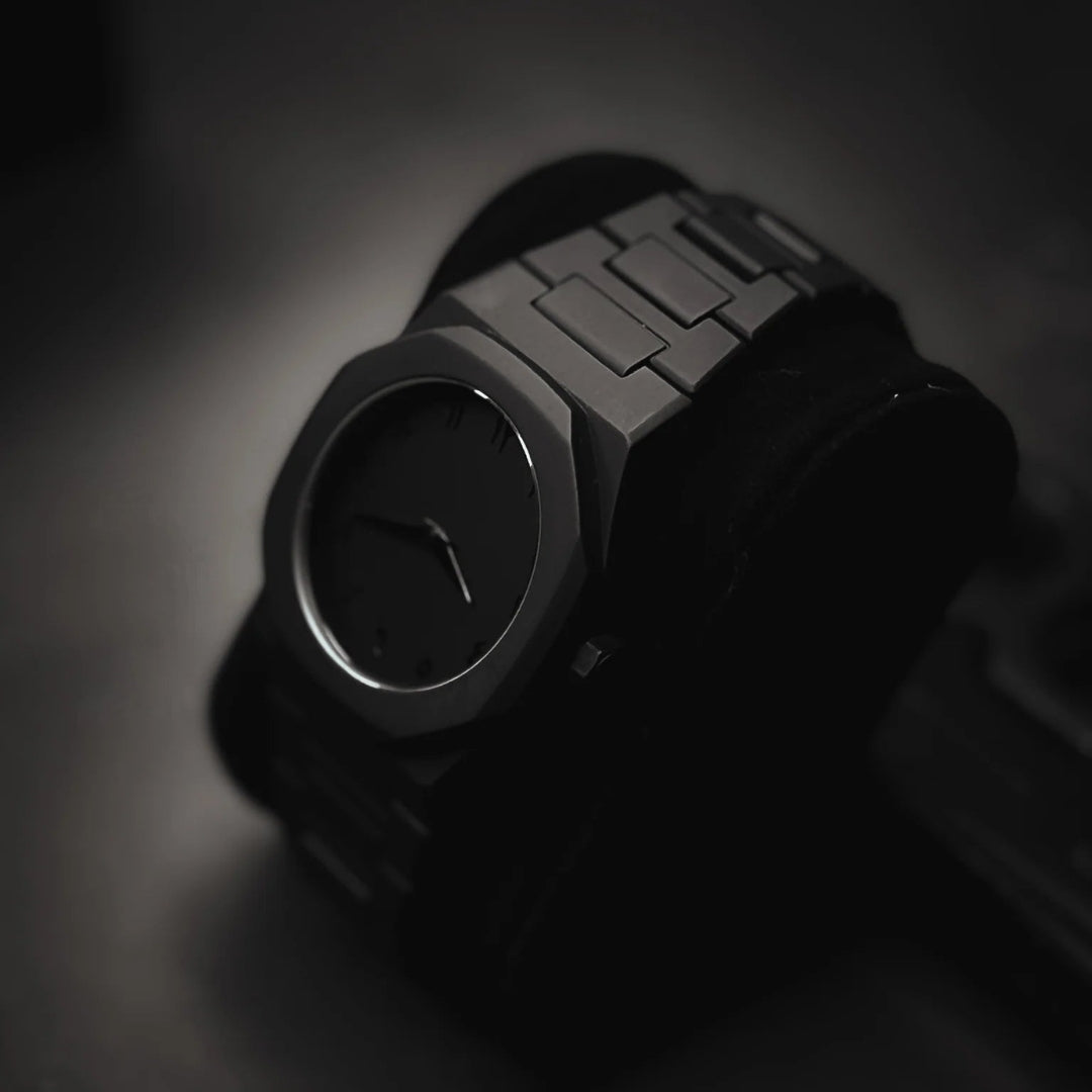 Black Arabic Aura Watch